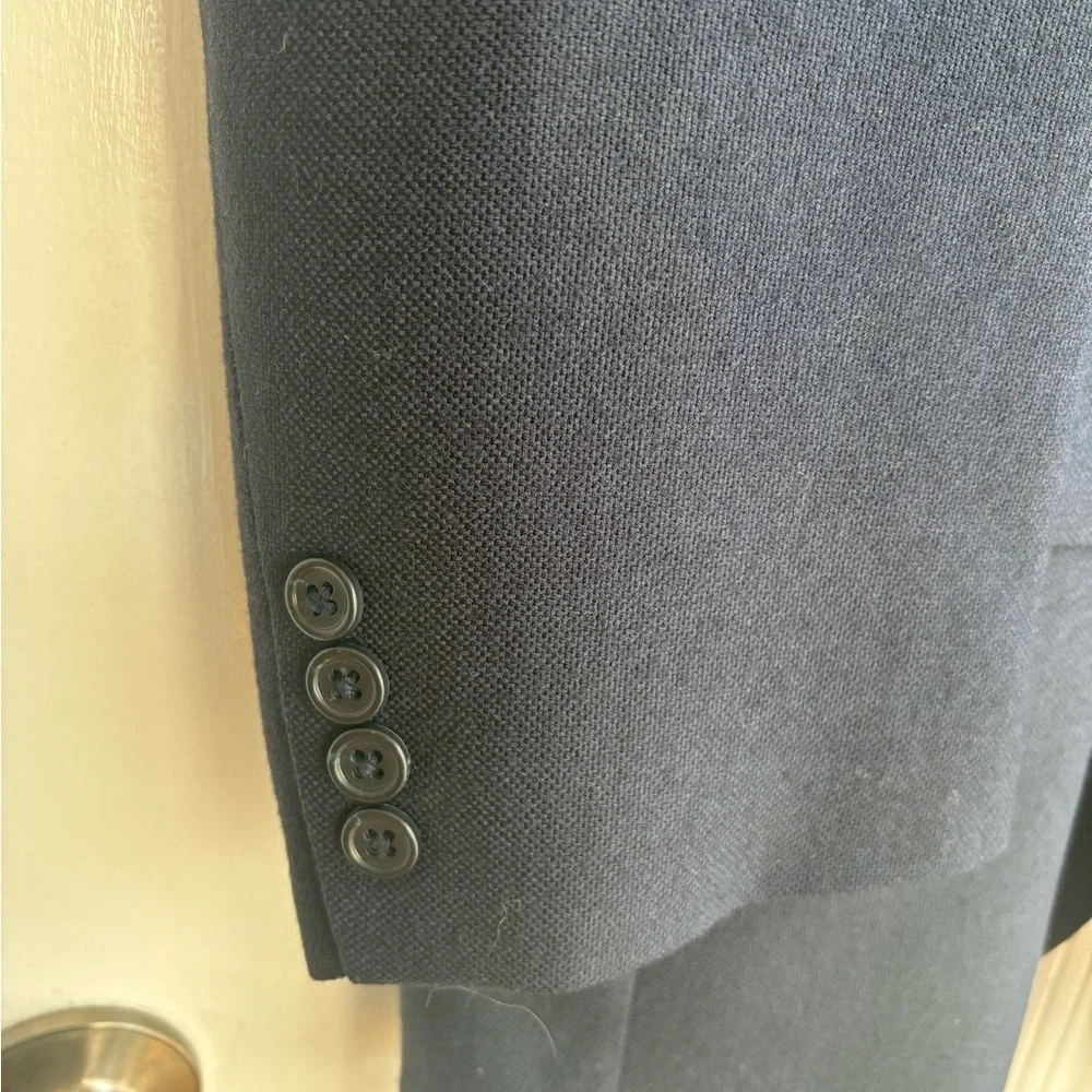 Joseph A Banks Classic Navy Men's Wool blend  Blazer